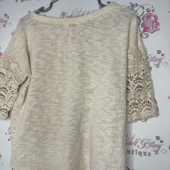 Hazel top crochet white cream lace pattern arms high low comfy oversized boho - Picture 4 of 10
